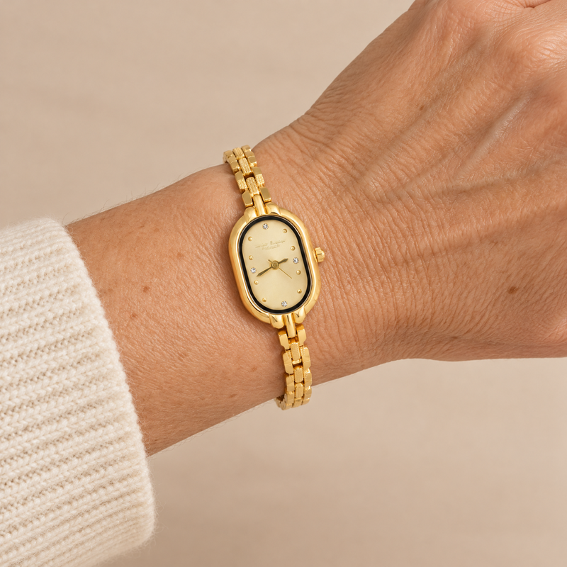 minimal watches in de lichtbeige studio