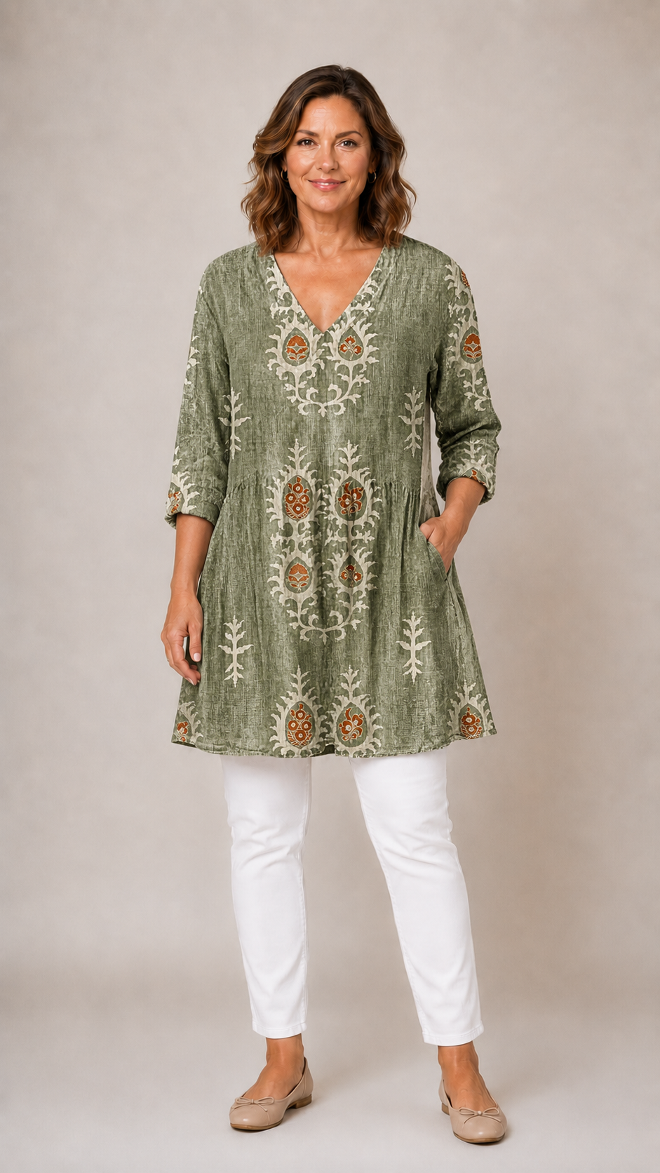 Everly Long Blouse with V-Neck in ornate floral damask print - The Gold Coast Family