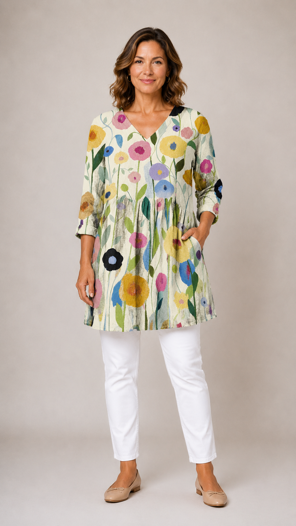 Nellie Long Blouse with V-Neck in cream painterly floral print - The Gold Coast Family