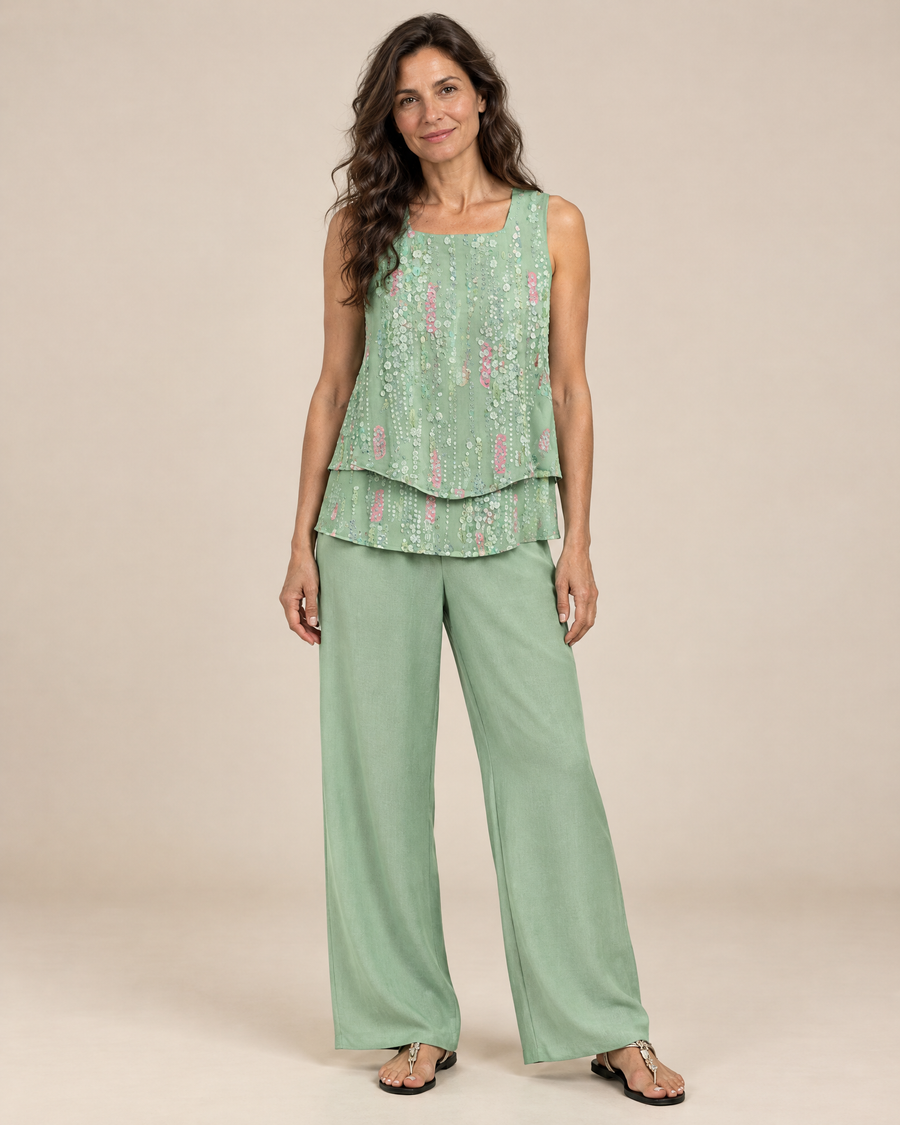 audrey set meadow glow in a light beige studio